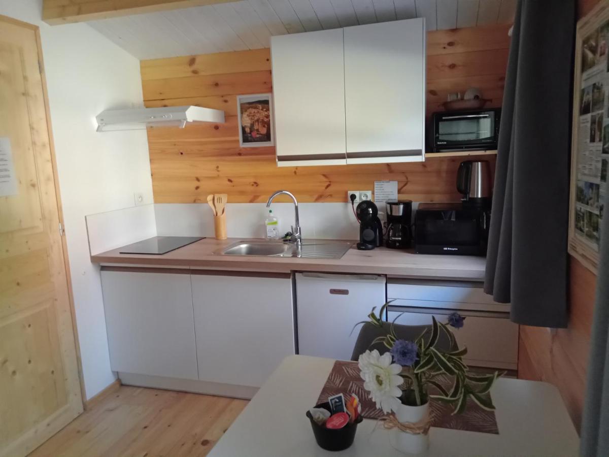 Chalet "Le Petit Olivier" Gites Appart 'Hotel L'Echappee Belle D'Aubenas Logement 2 Sur 3 Eksteriør bilde