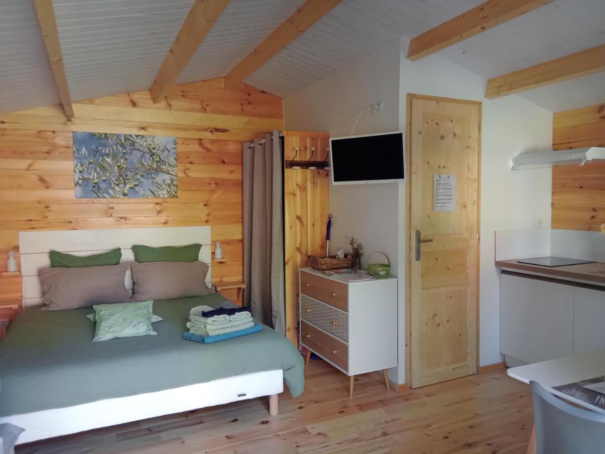 Chalet "Le Petit Olivier" Gites Appart 'Hotel L'Echappee Belle D'Aubenas Logement 2 Sur 3 Eksteriør bilde